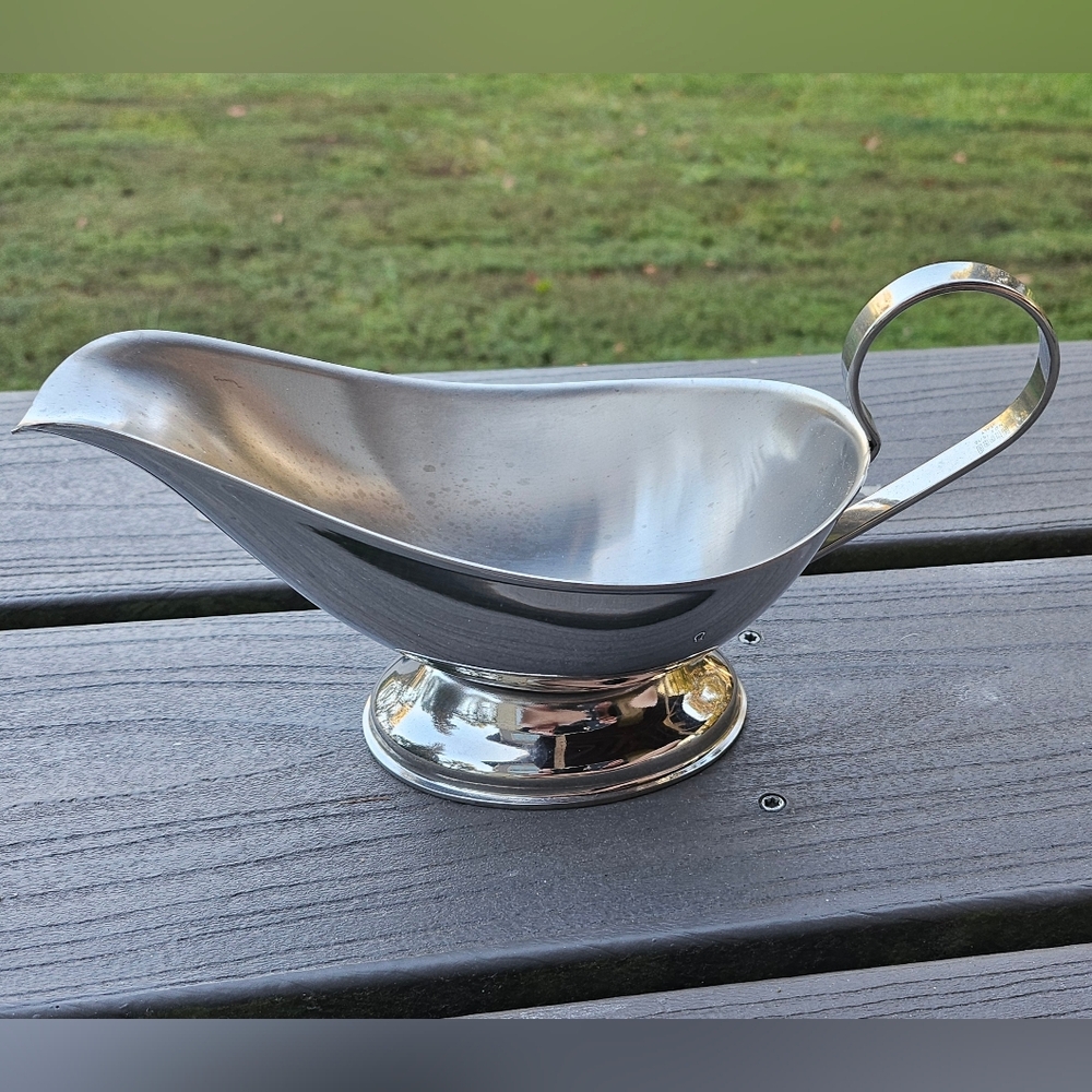 NEW Mepra Silver Stainless Steel Gravy Boat